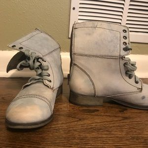 Steve Madden Lace Up Boots